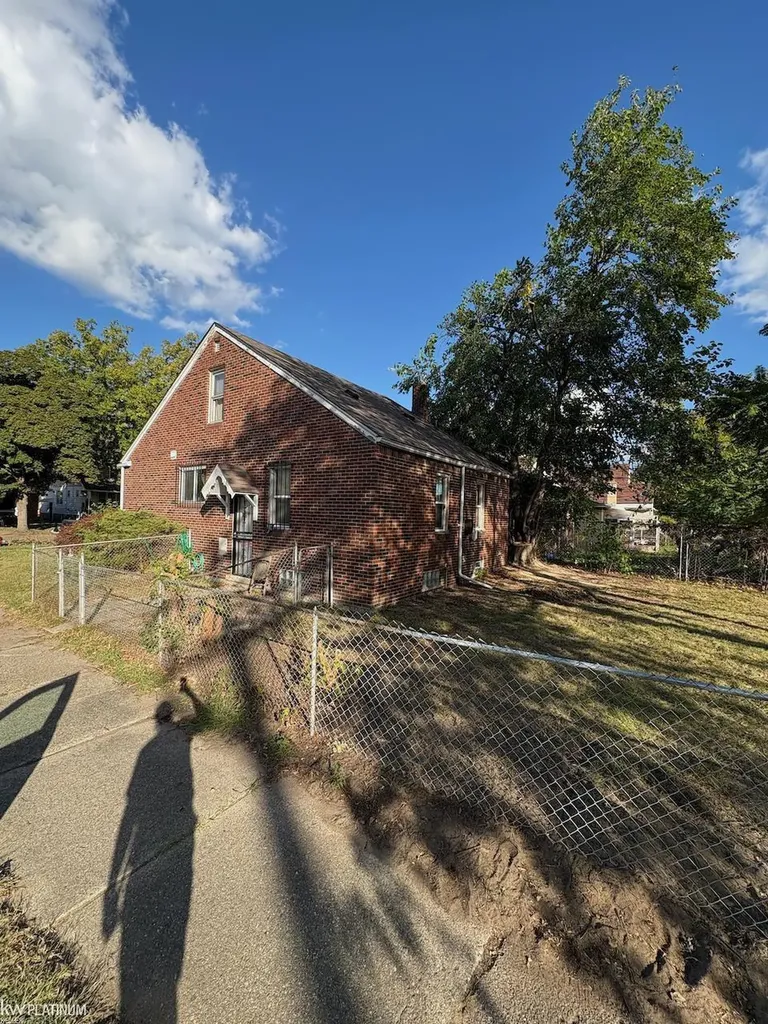 20100 Greeley Street Detroit City MI 48203