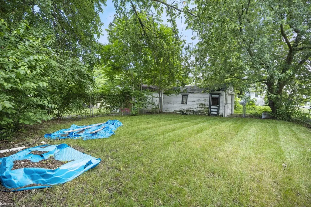 20100 Greeley Street Detroit City MI 48203
