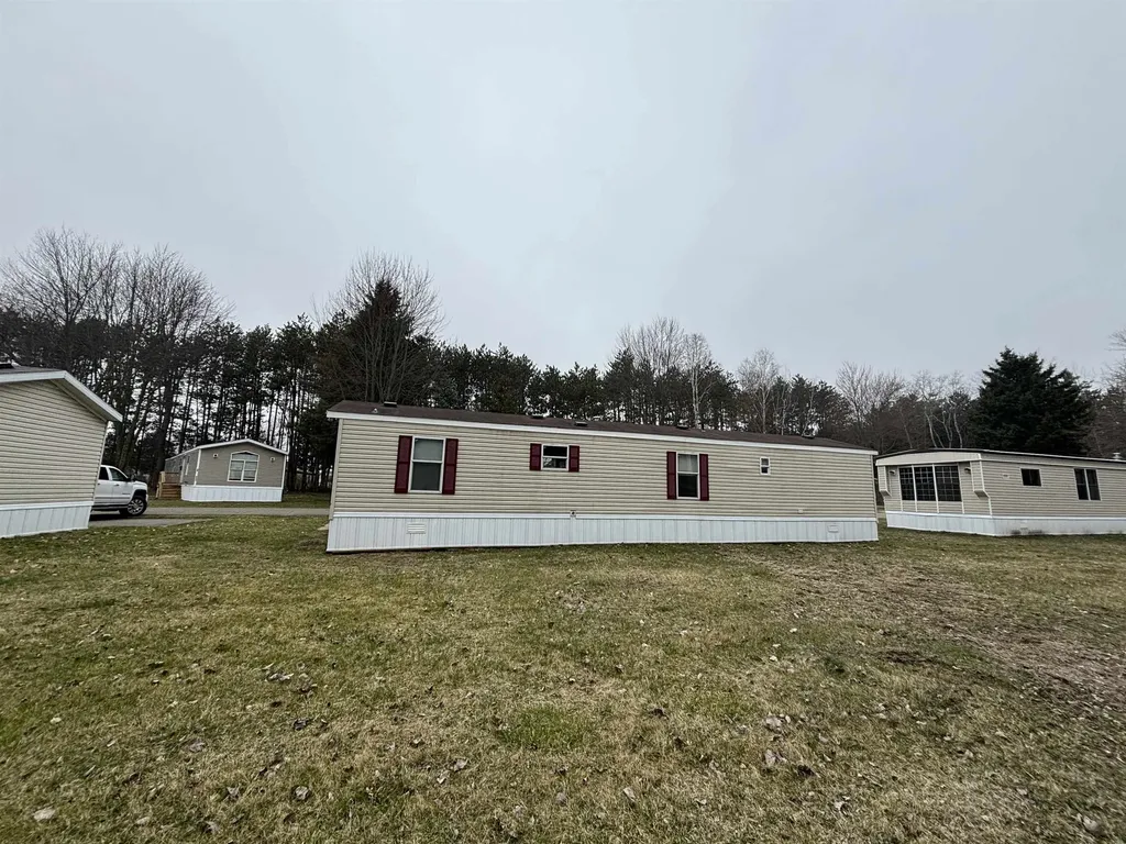 5393 Cedar Street Buel Township MI 48422