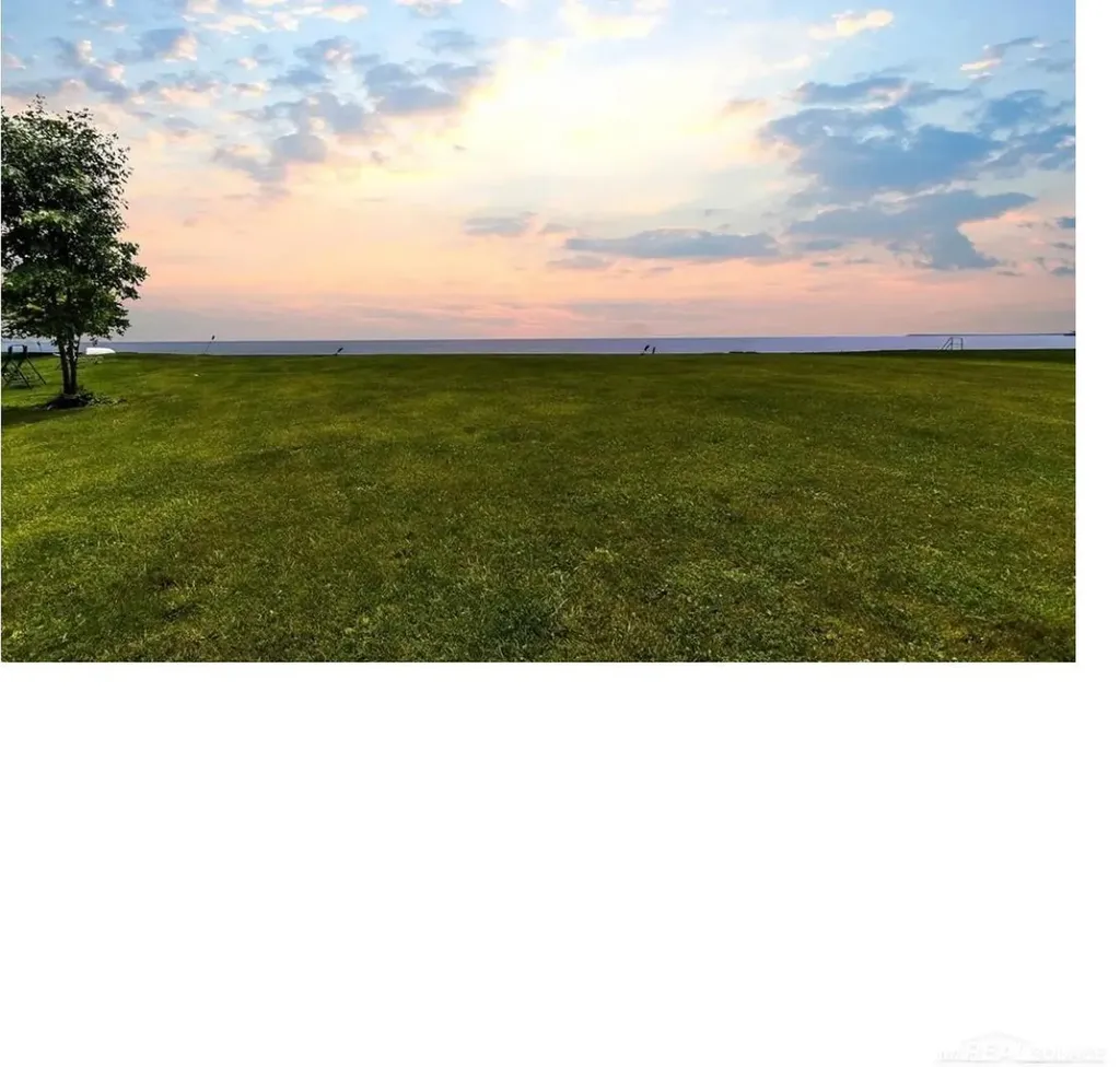 37240 Jefferson Avenue Harrison Charter Township MI 48045