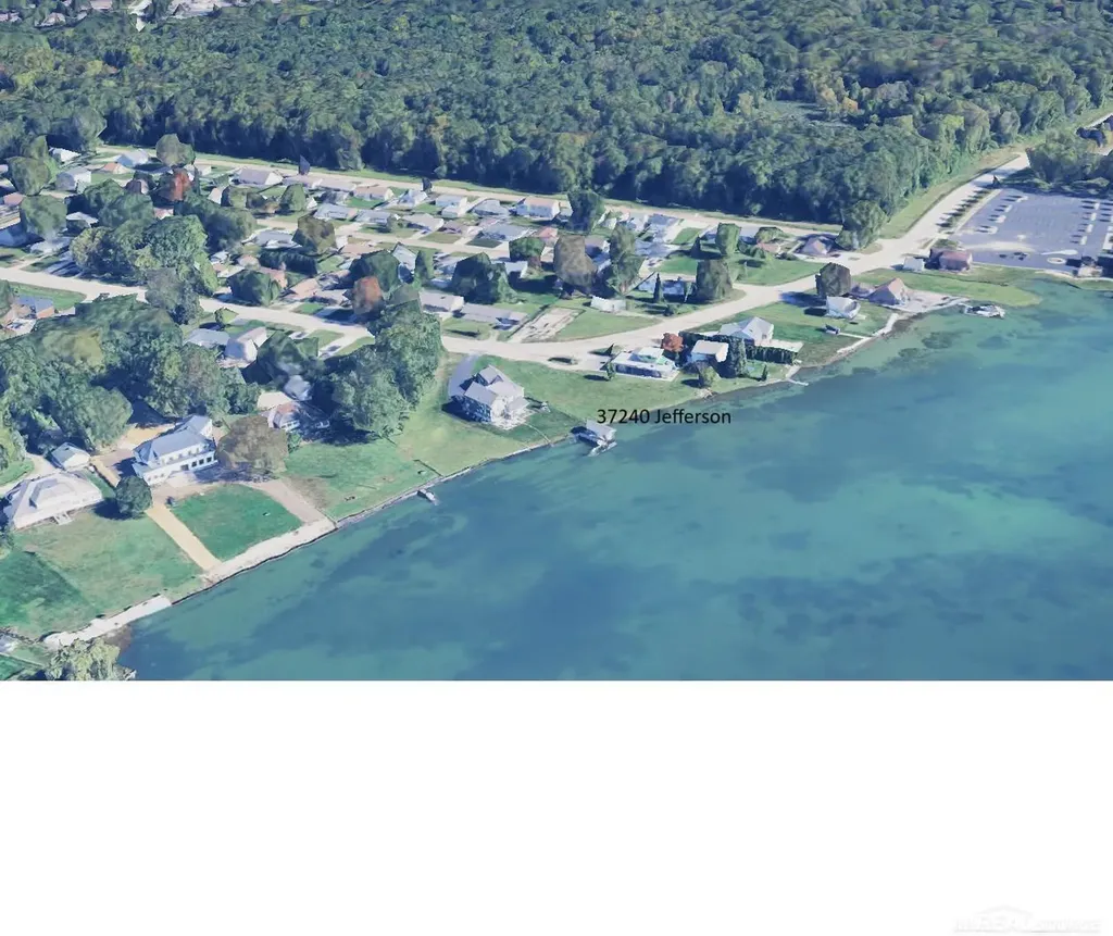 37240 Jefferson Avenue Harrison Charter Township MI 48045