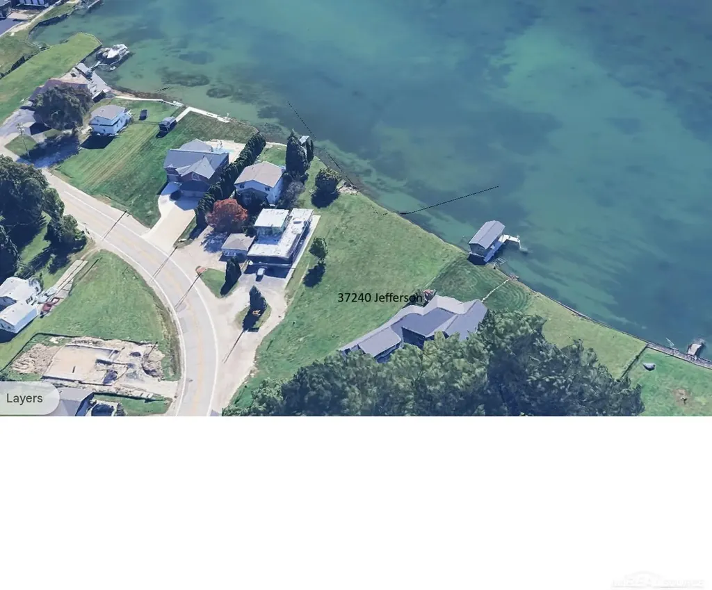 37240 Jefferson Avenue Harrison Charter Township MI 48045