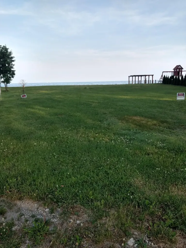 37240 Jefferson Avenue Harrison Charter Township MI 48045