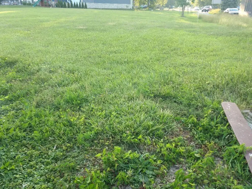 37240 Jefferson Avenue Harrison Charter Township MI 48045