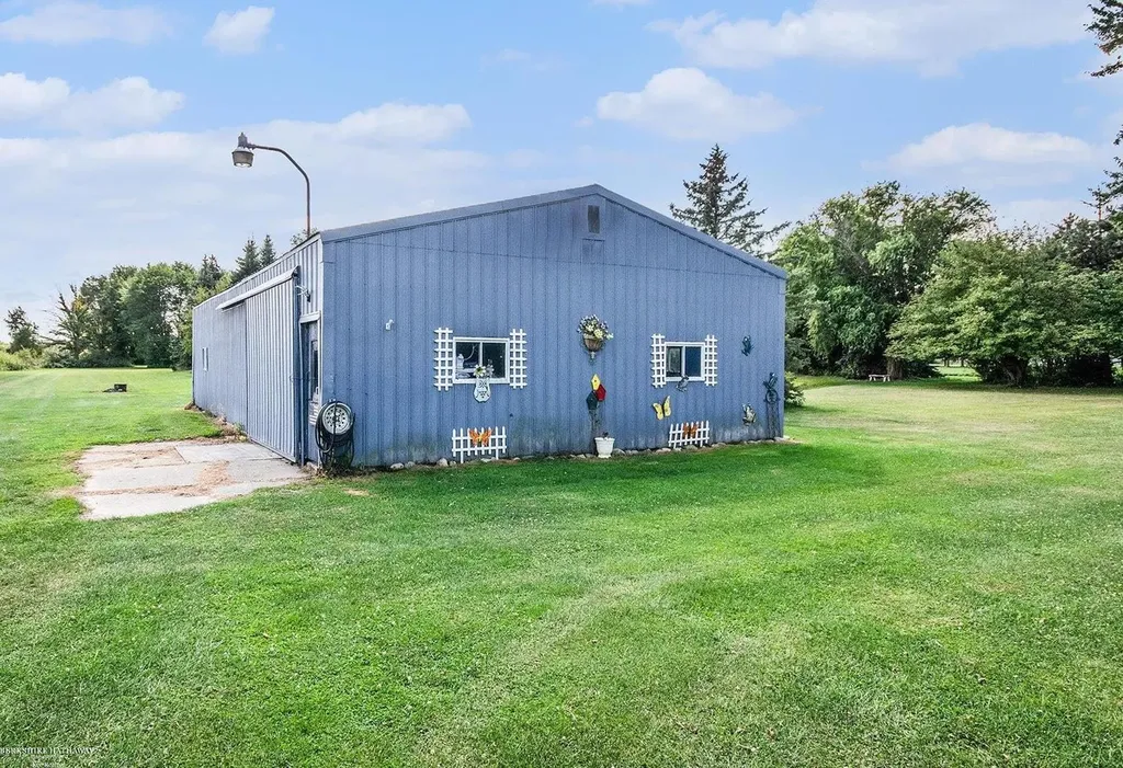 21550 Irwin Road Armada Township MI 48005