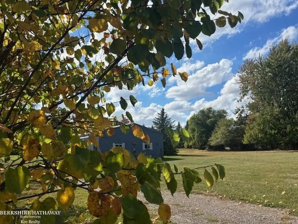 21550 Irwin Road Armada Township MI 48005