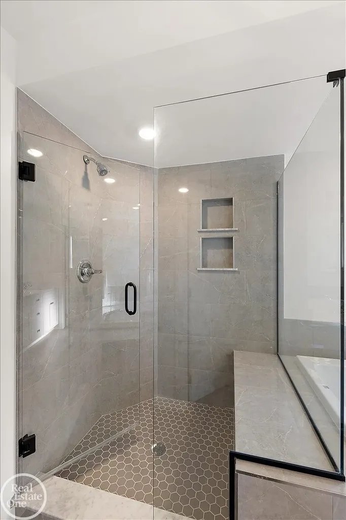 22138 Grove Drive Macomb Township MI 48042