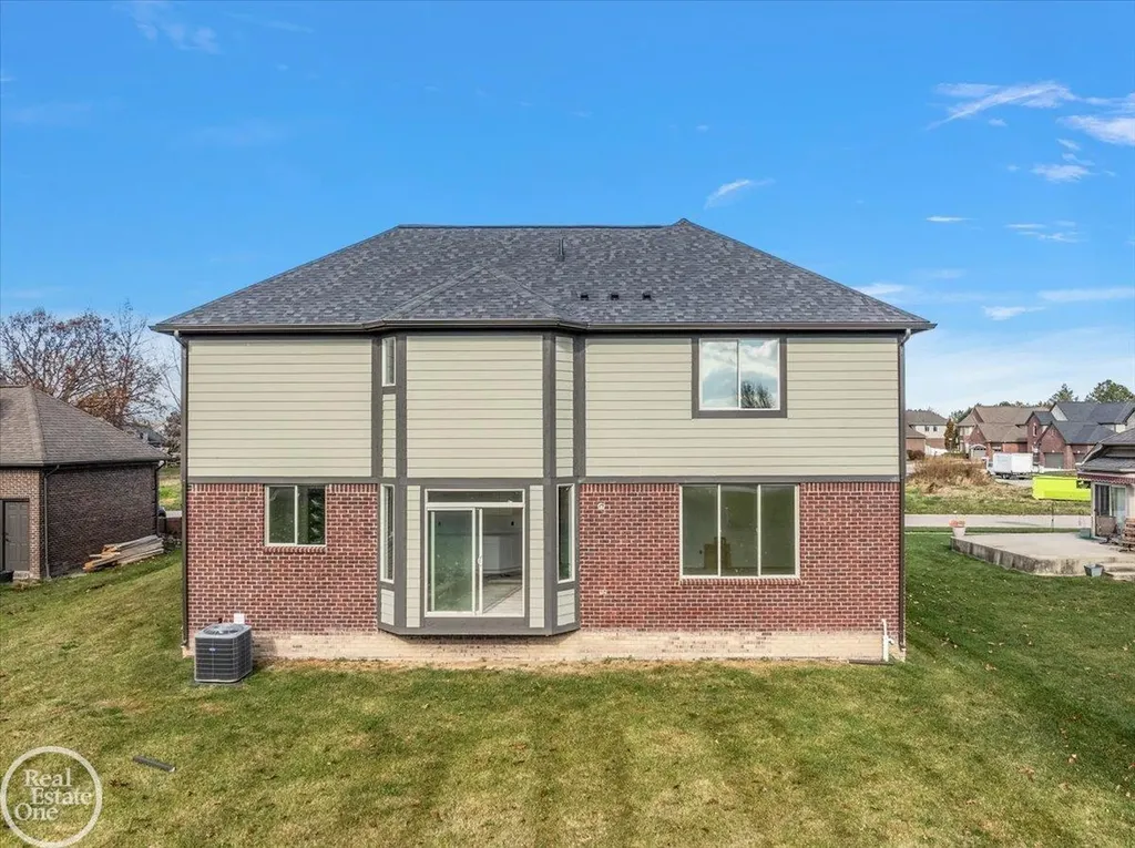 22138 Grove Drive Macomb Township MI 48042
