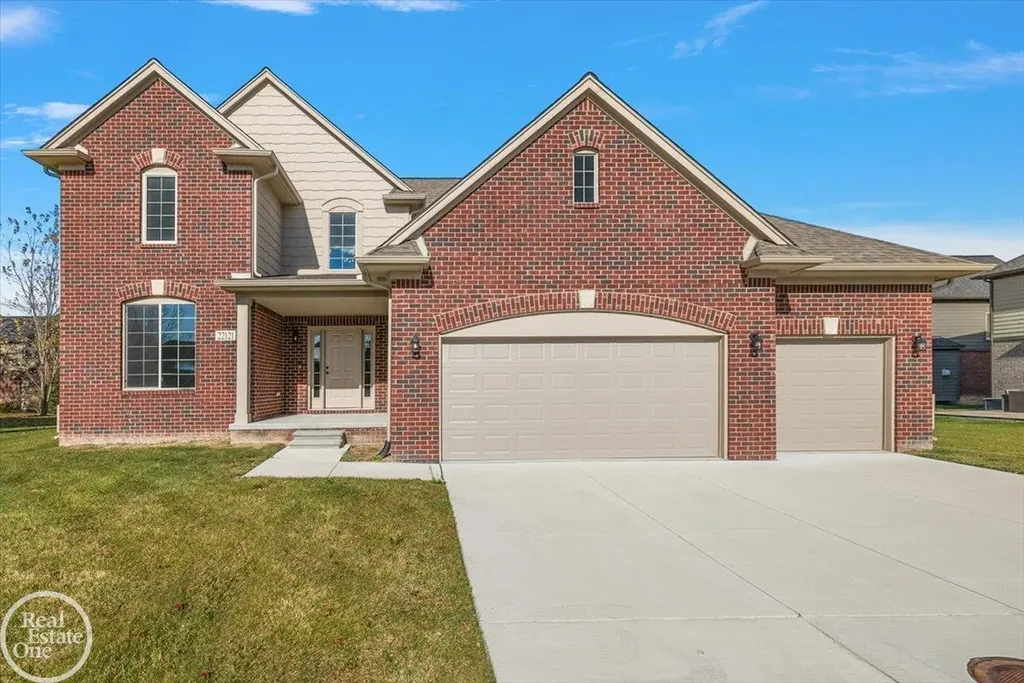 22121 Tahquamenon Court Macomb Township MI 48042