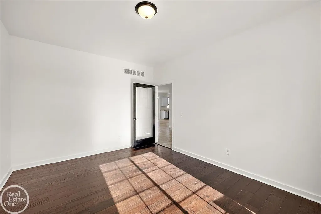 22121 Tahquamenon Court Macomb Township MI 48042