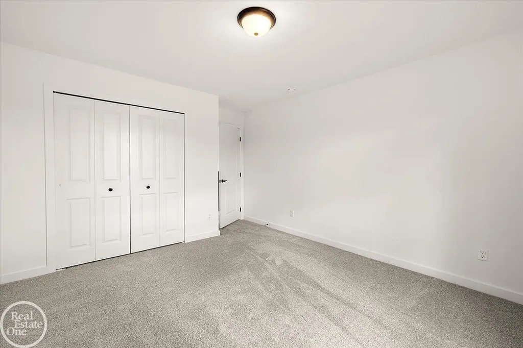 22121 Tahquamenon Court Macomb Township MI 48042