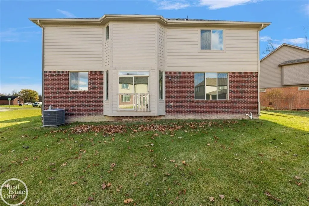 22121 Tahquamenon Court Macomb Township MI 48042