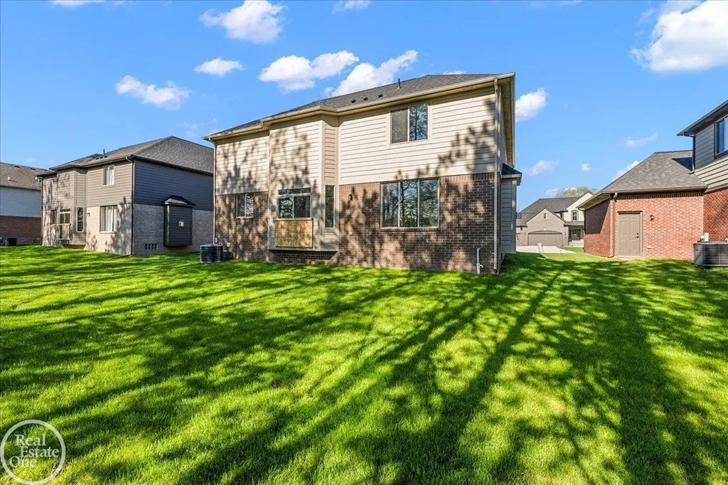 50606 Summit View Drive Macomb Township MI 48042