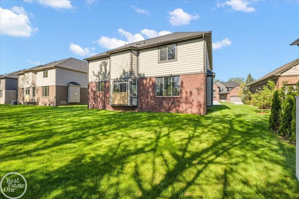 50632 Summit View Drive Macomb Township MI 48042