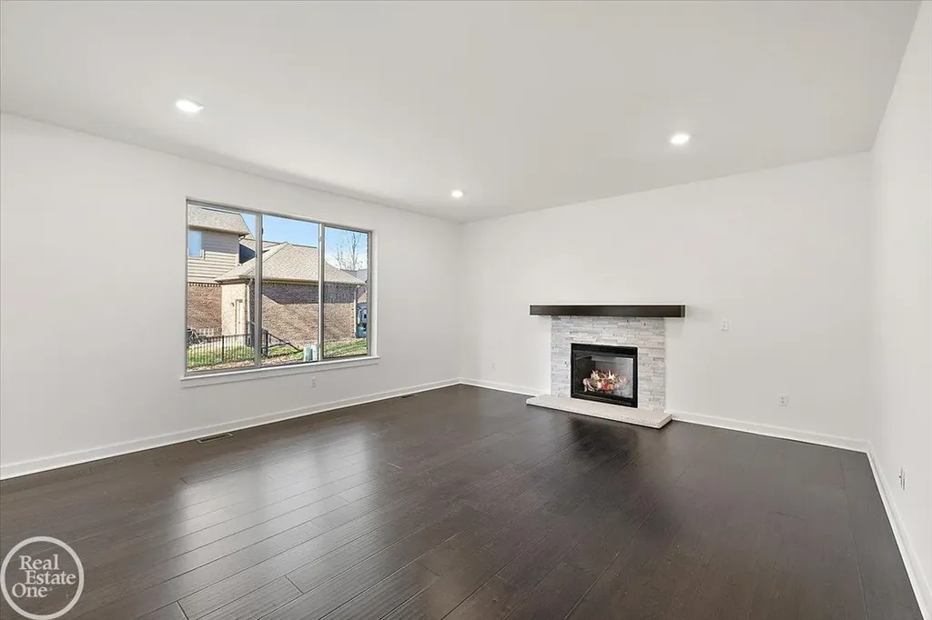 50529 Summit View Drive Macomb Township MI 48042