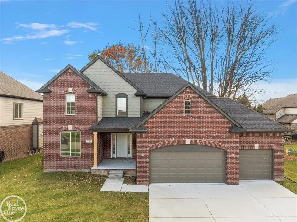 22106 Grove Drive Macomb Township MI 48042