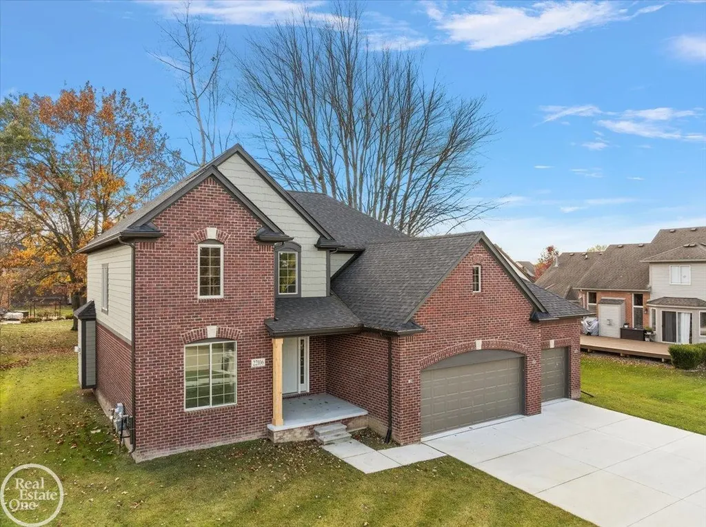 22106 Grove Drive Macomb Township MI 48042