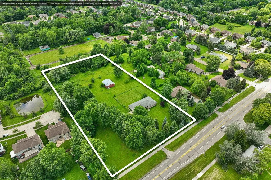 2734 E Wattles Road Troy City MI 48085
