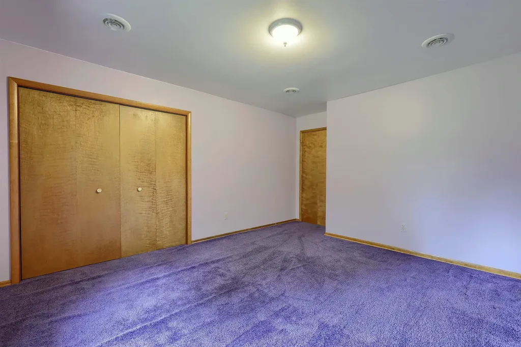 2734 E Wattles Road Troy City MI 48085