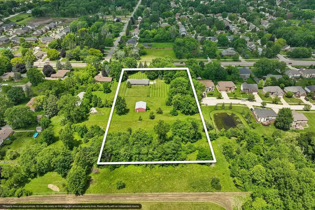 2734 E Wattles Road Troy City MI 48085