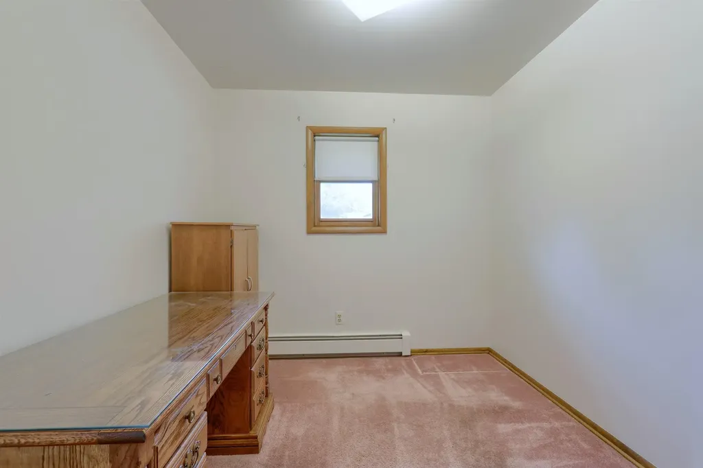 2734 E Wattles Road Troy City MI 48085