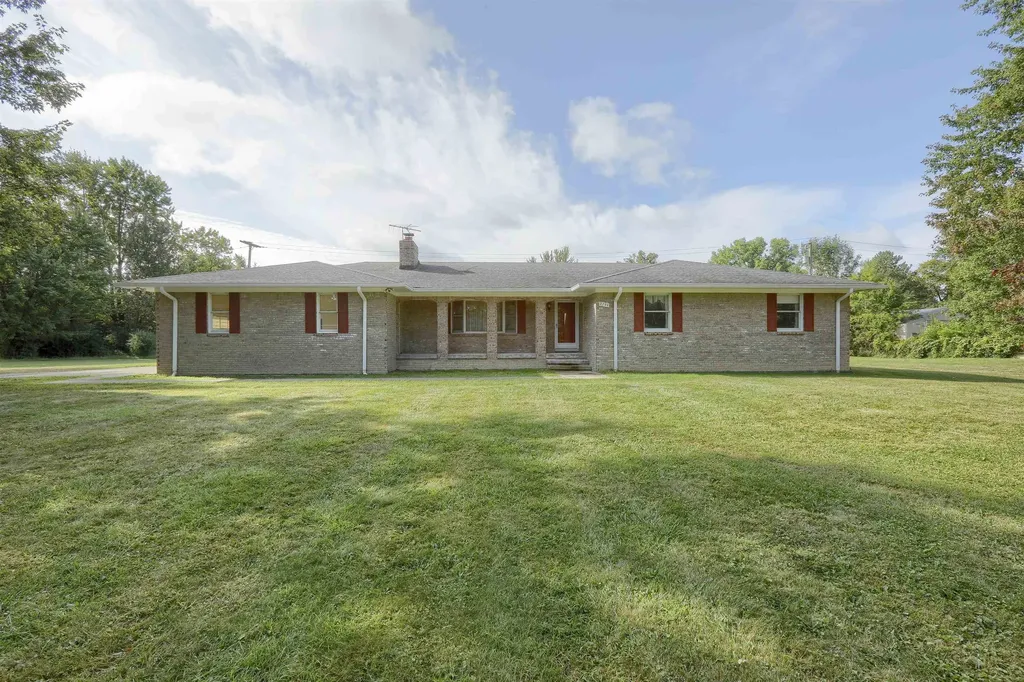 2734 E Wattles Road Troy City MI 48085