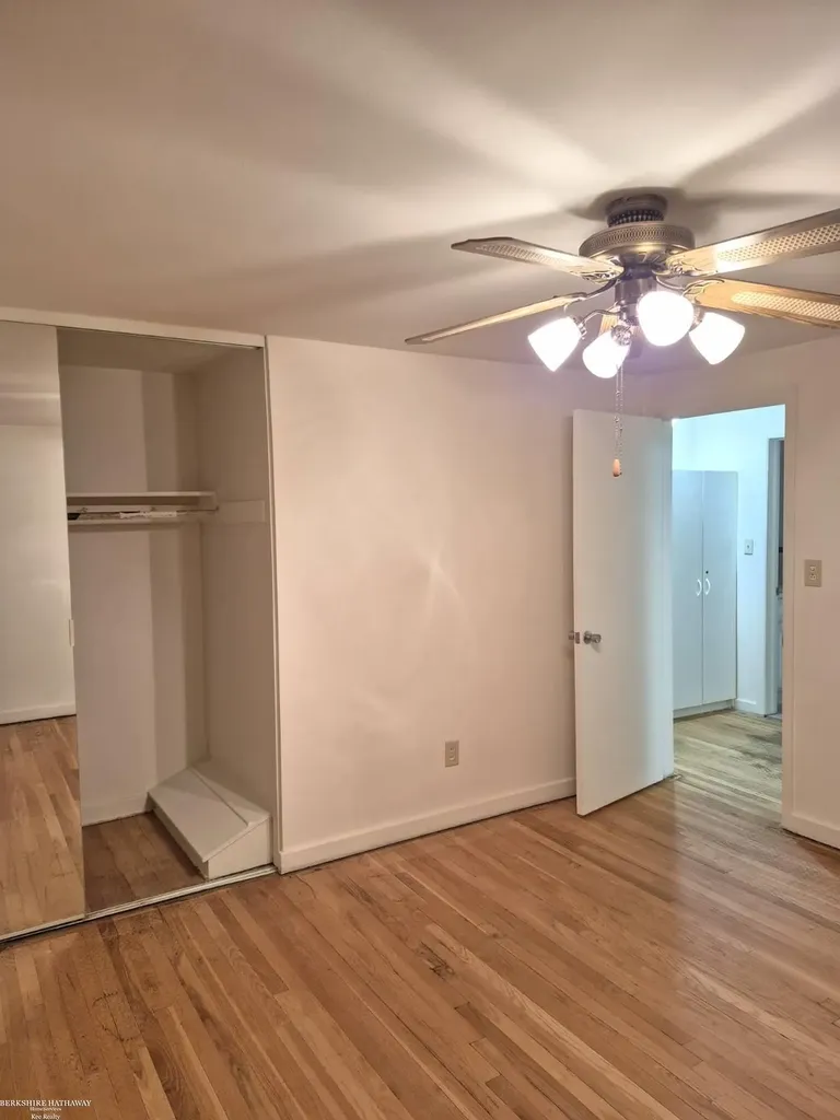22925 Gary Lane St. Clair Shores City MI 48080