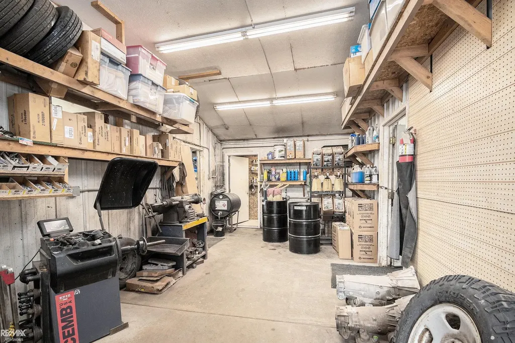 5557 N Red Oak Road Greenwood Township MI 49756