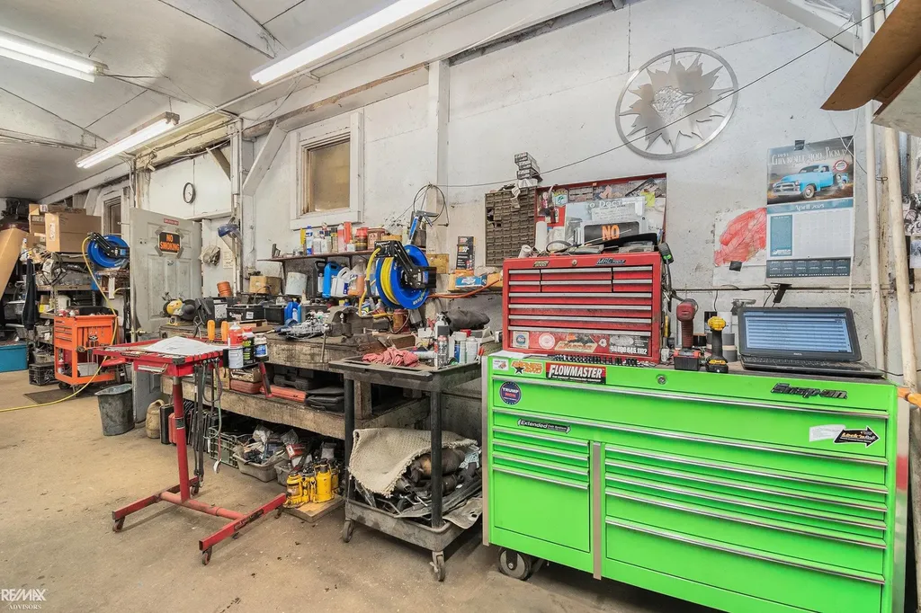 5557 N Red Oak Road Greenwood Township MI 49756