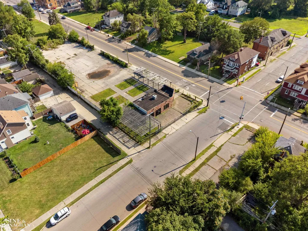 2500 Alter Road Detroit City MI 48215