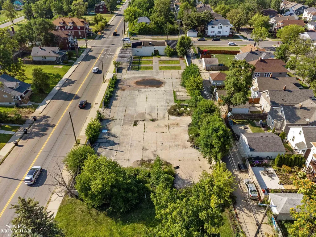 2500 Alter Road Detroit City MI 48215