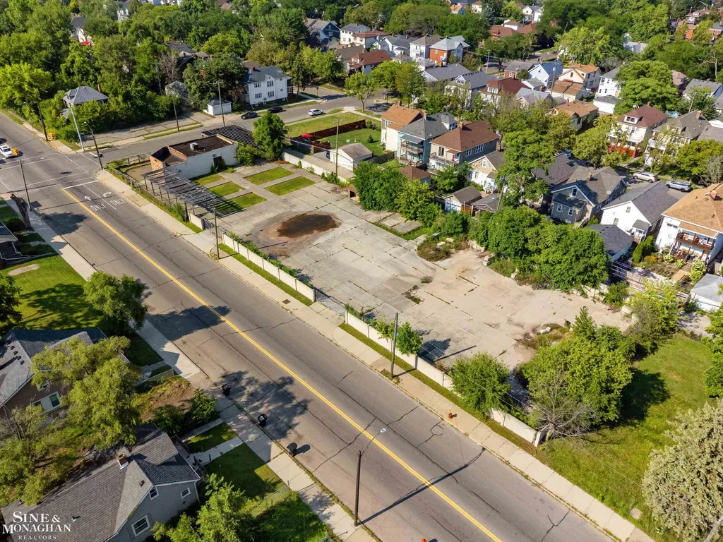 2500 Alter Road Detroit City MI 48215