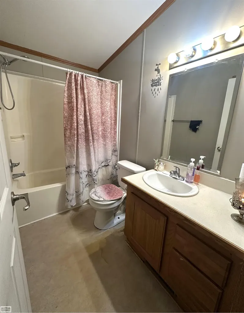 38067 St. Tropez Drive Clinton Charter Township MI 48038