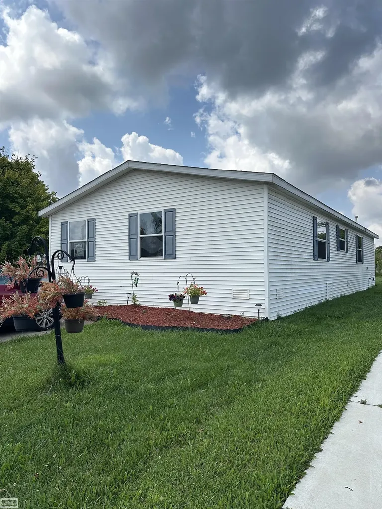 38067 St. Tropez Drive Clinton Charter Township MI 48038