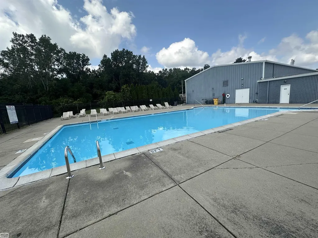 38067 St. Tropez Drive Clinton Charter Township MI 48038