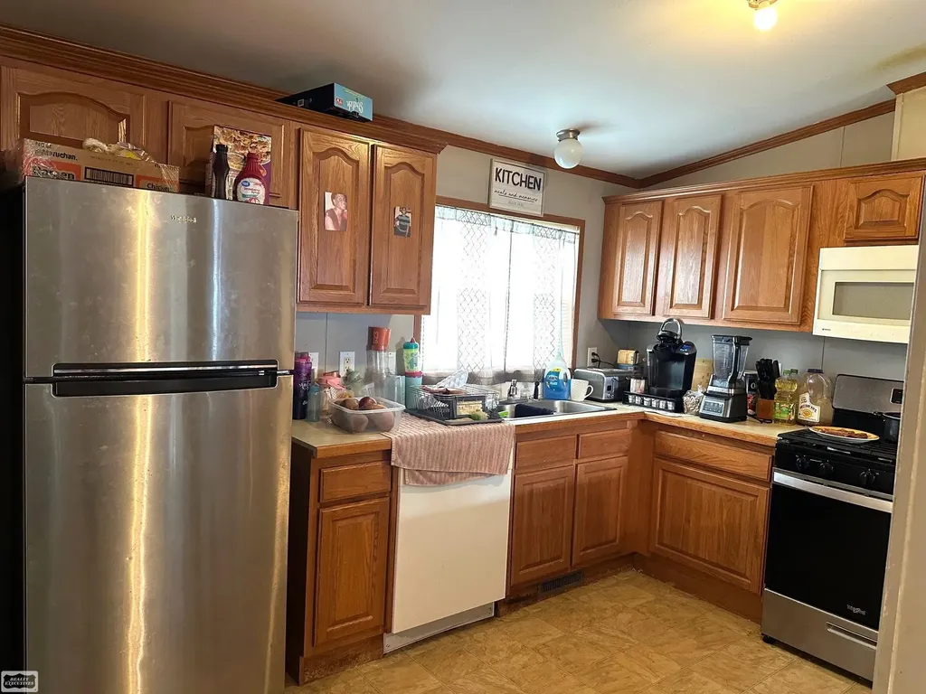 38067 St. Tropez Drive Clinton Charter Township MI 48038