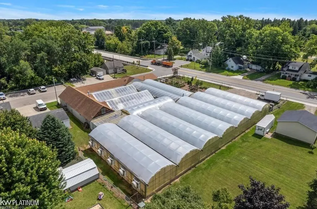 180 Davis Street Croswell City MI 48422