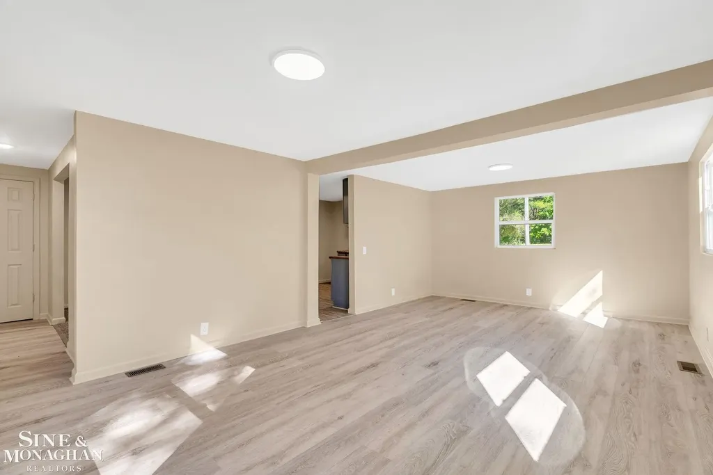4091 E Sheldon Road Washington Township MI 48419