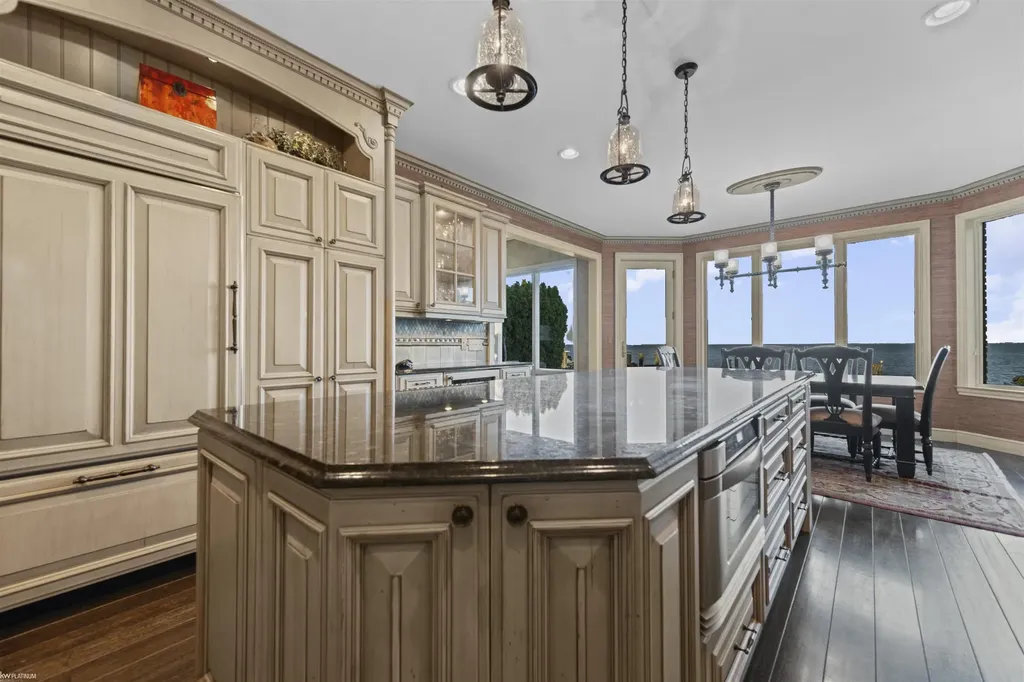 38128 Lakeshore Drive Harrison Charter Township MI 48045