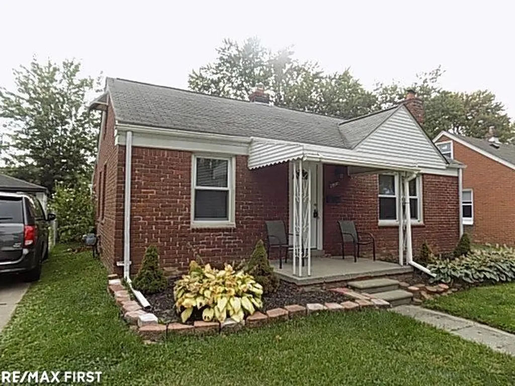 23830 Deziel Street St. Clair Shores City MI 48082
