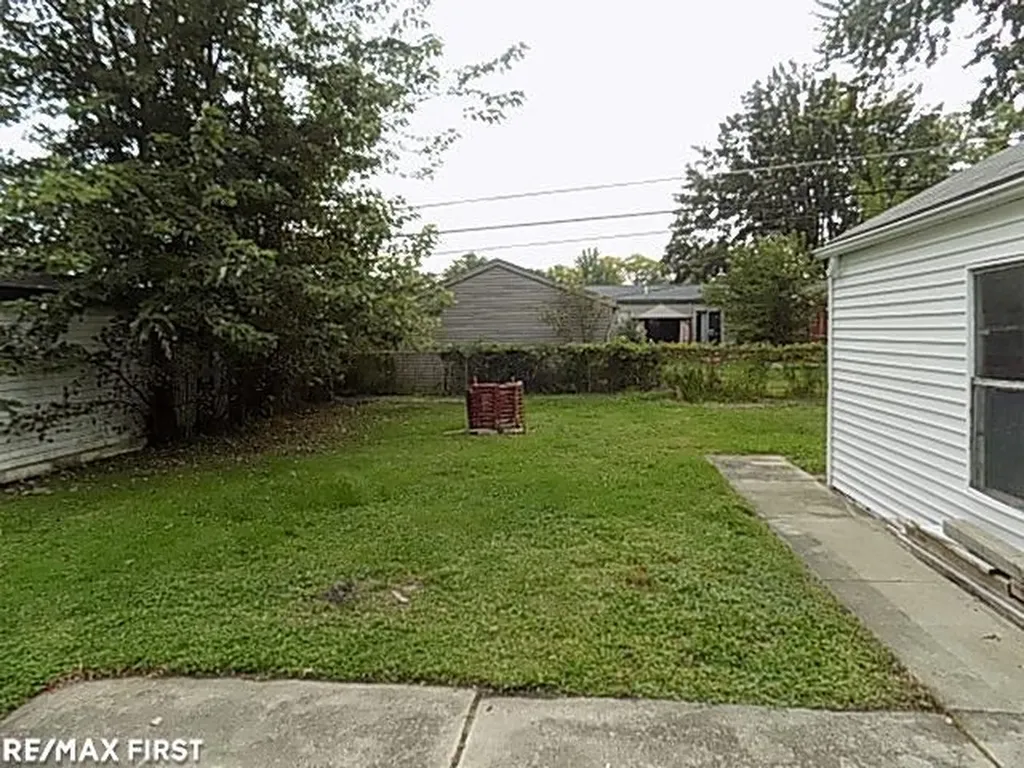 23830 Deziel Street St. Clair Shores City MI 48082