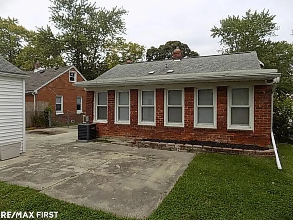 23830 Deziel Street St. Clair Shores City MI 48082