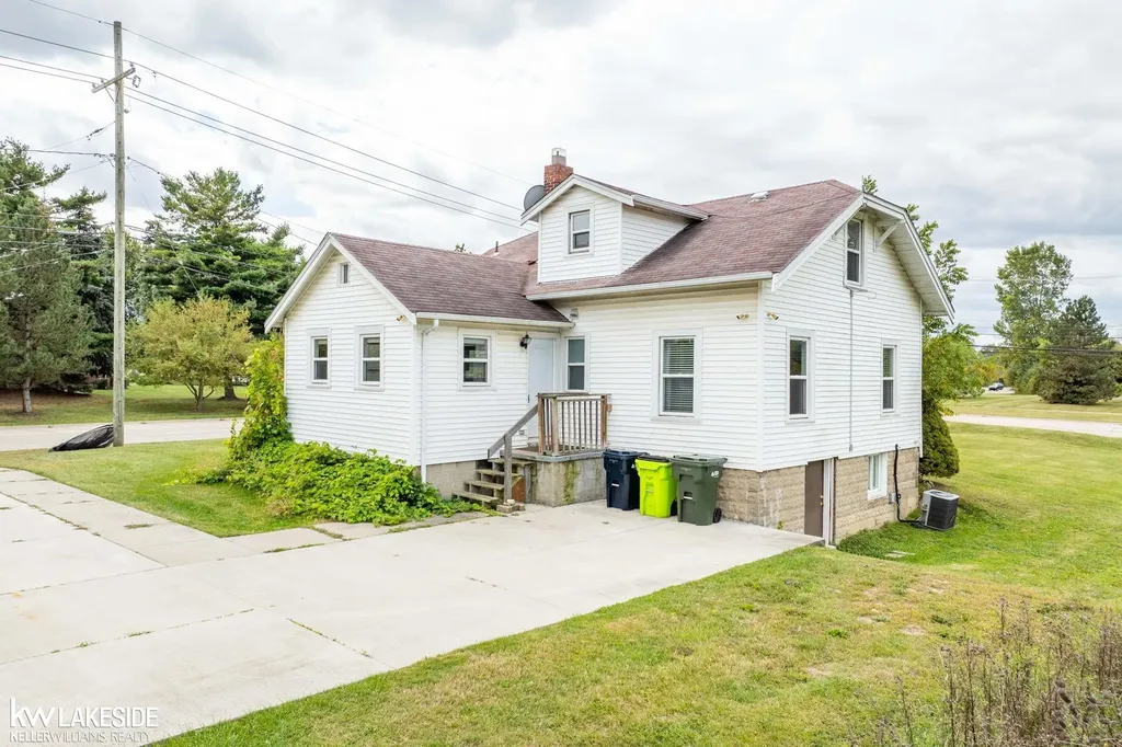 42040 Ryan Road Sterling Heights City MI 48314