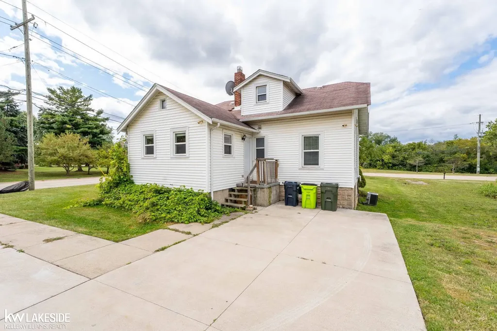 42040 Ryan Road Sterling Heights City MI 48314