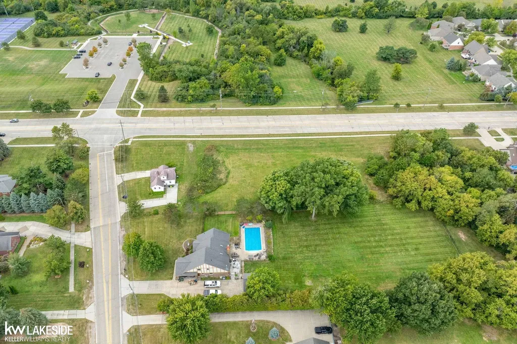 42040 Ryan Road Sterling Heights City MI 48314