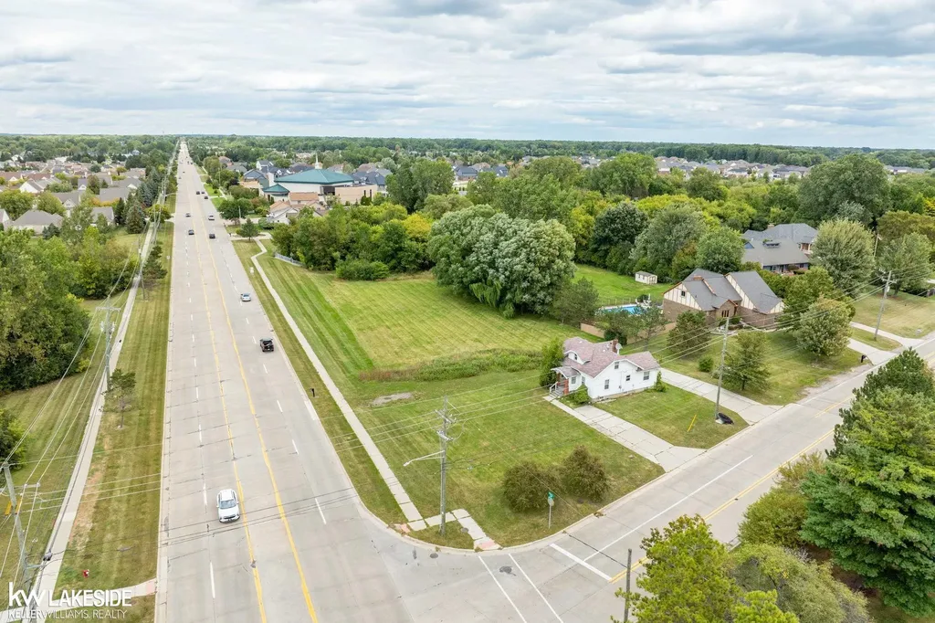 42040 Ryan Road Sterling Heights City MI 48314