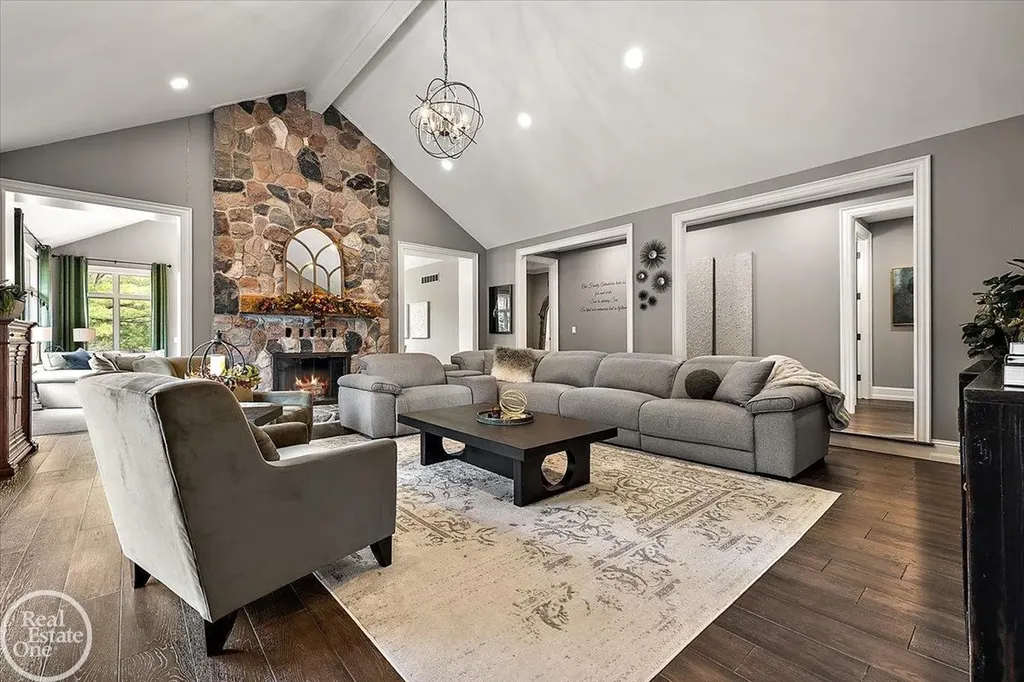 67773 Quail Ridge Drive Washington Township MI 48095