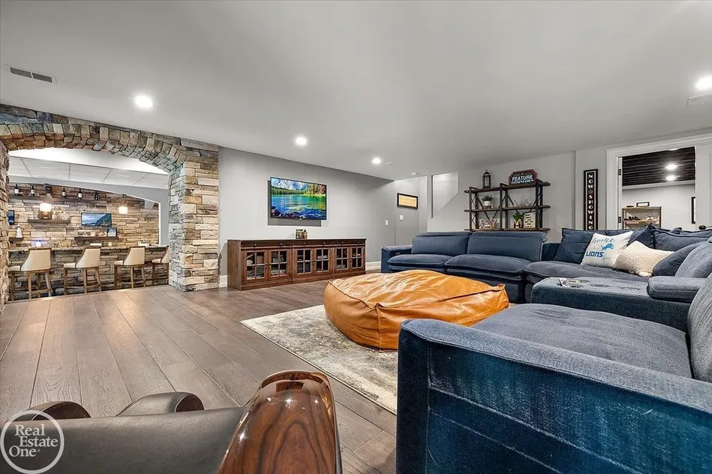 67773 Quail Ridge Drive Washington Township MI 48095