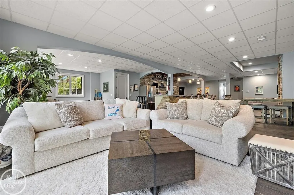 67773 Quail Ridge Drive Washington Township MI 48095