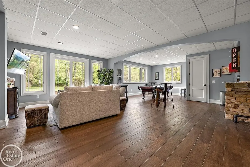 67773 Quail Ridge Drive Washington Township MI 48095